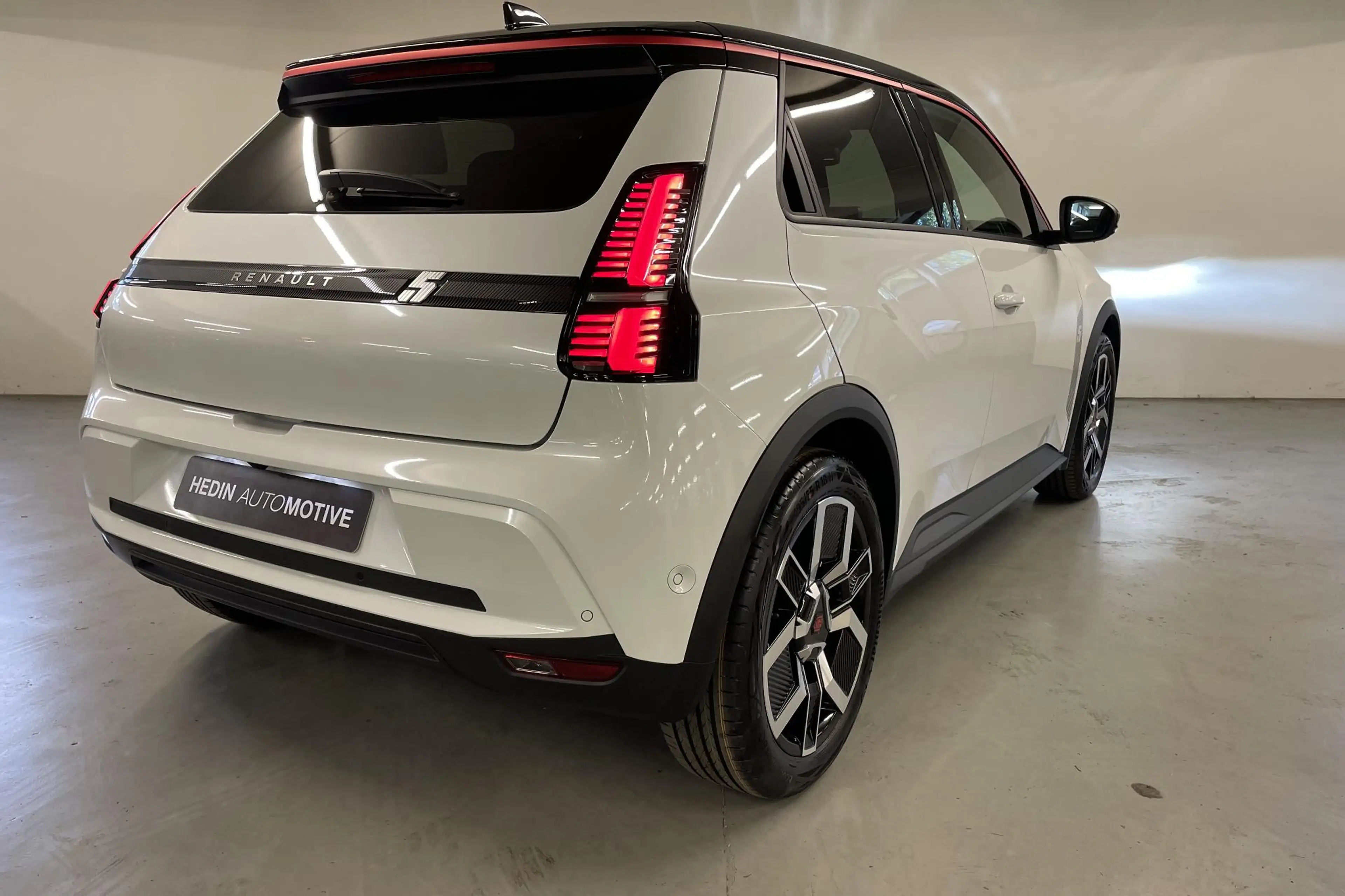 Renault R 5 E-TECH ELECTRIC comfort range techno 52 kWh | pack — photo 5