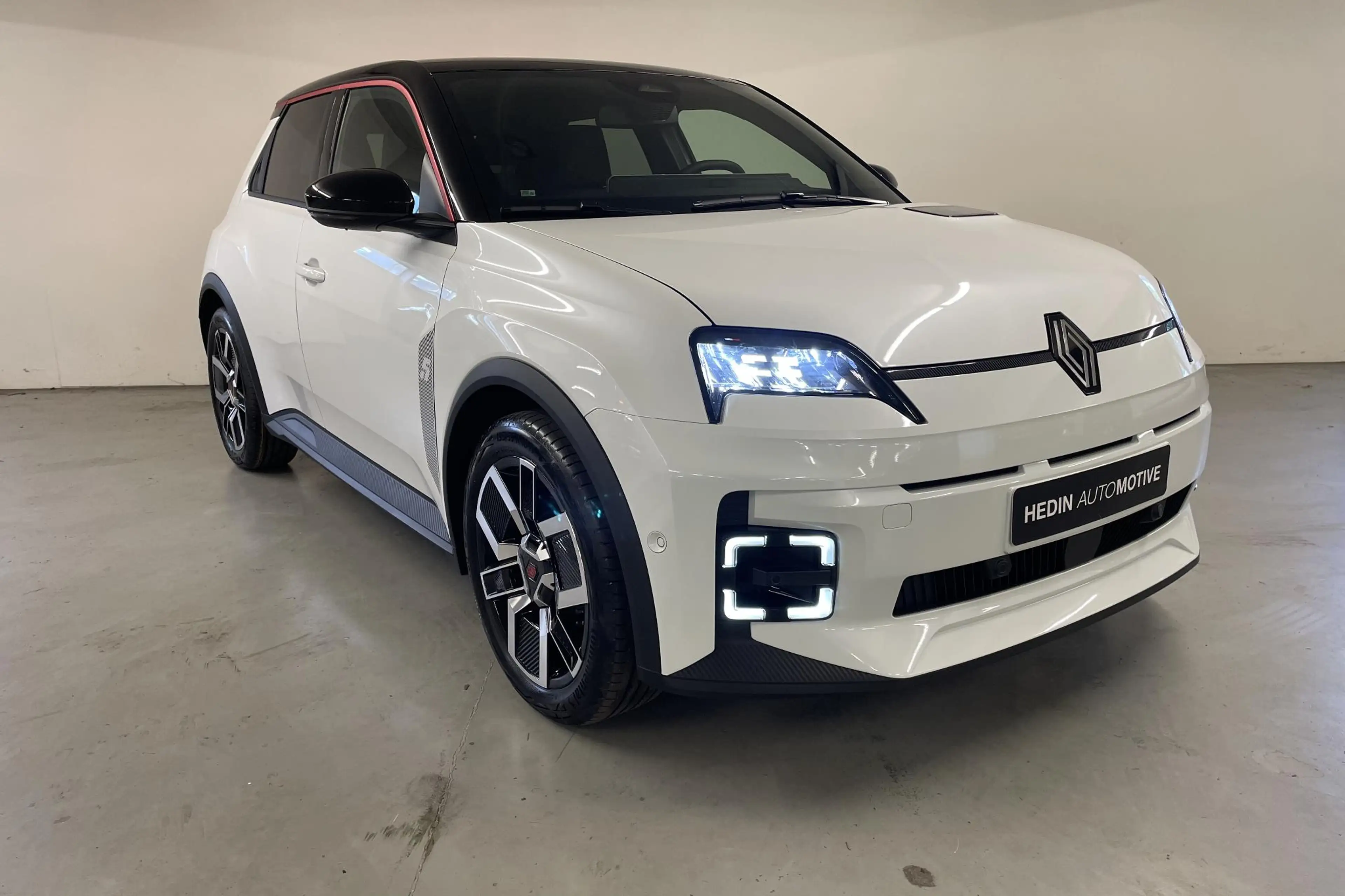 Renault R 5 E-TECH ELECTRIC comfort range techno 52 kWh | pack — photo 6