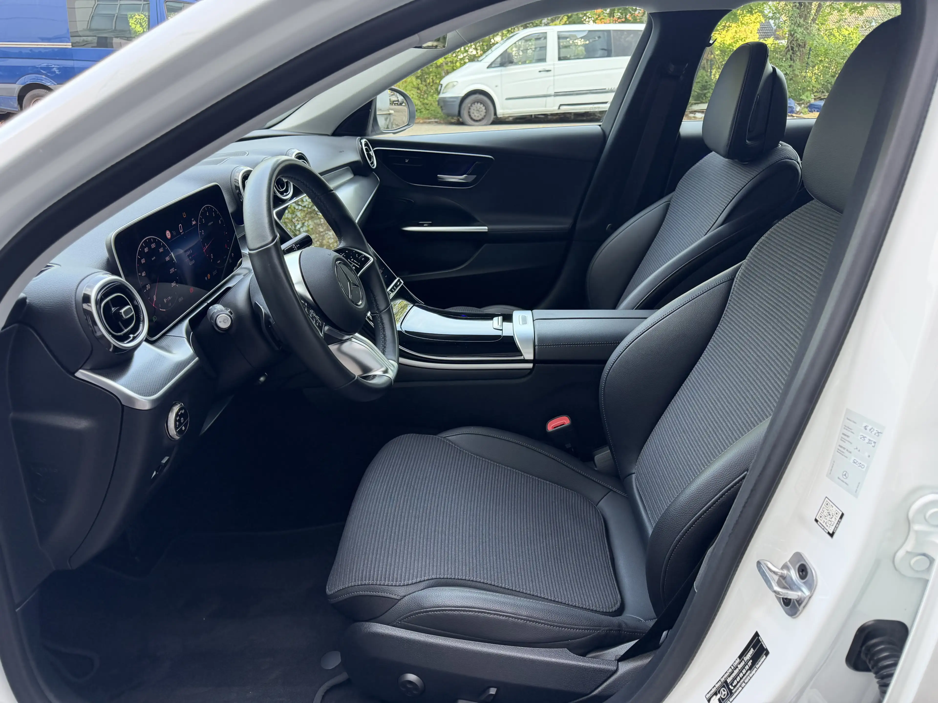 Mercedes-Benz C 180 T Avantgarde LED MBUX Rü-Kamera Keyless-Go — photo 15