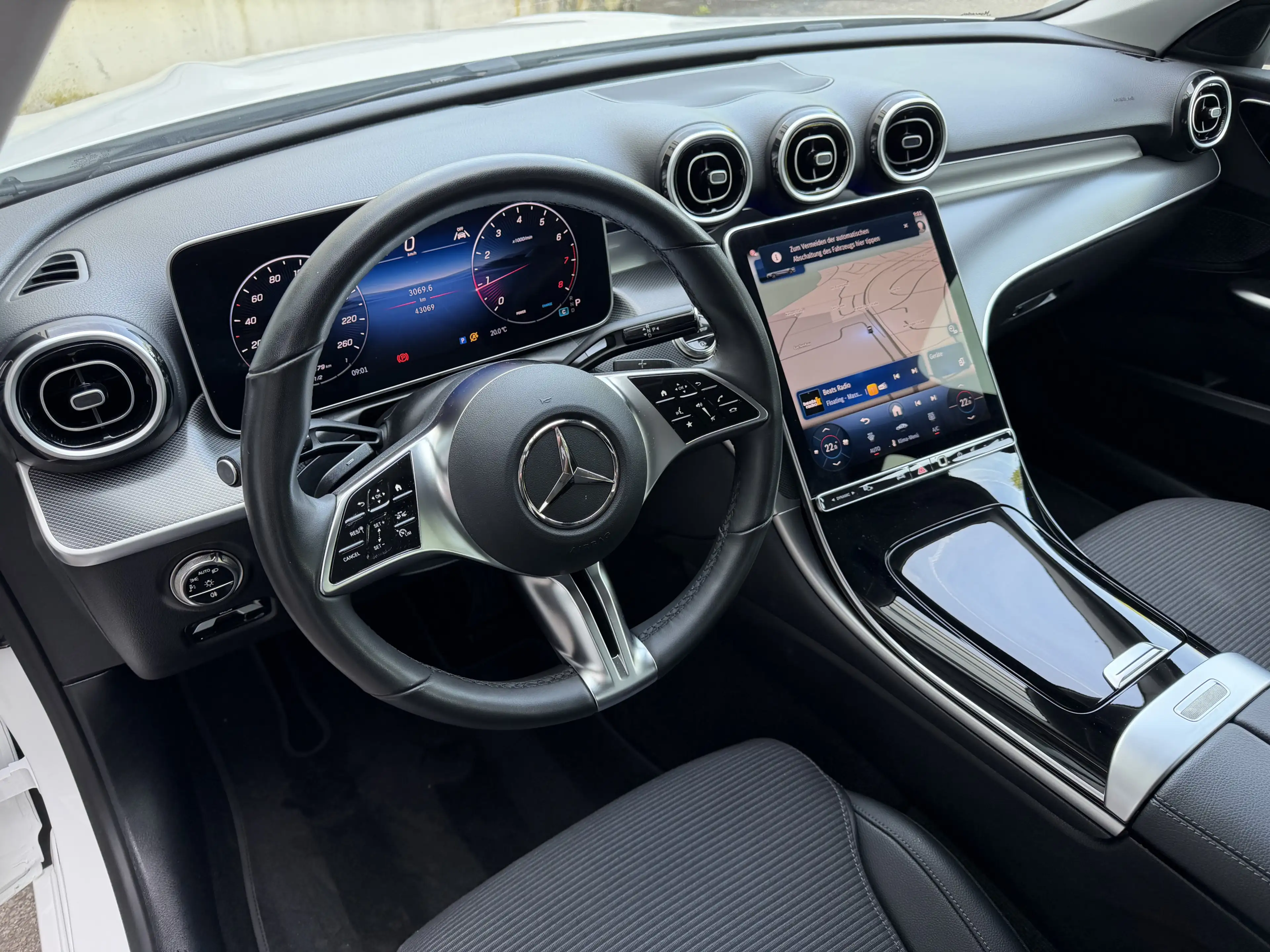 Mercedes-Benz C 180 T Avantgarde LED MBUX Rü-Kamera Keyless-Go — photo 14