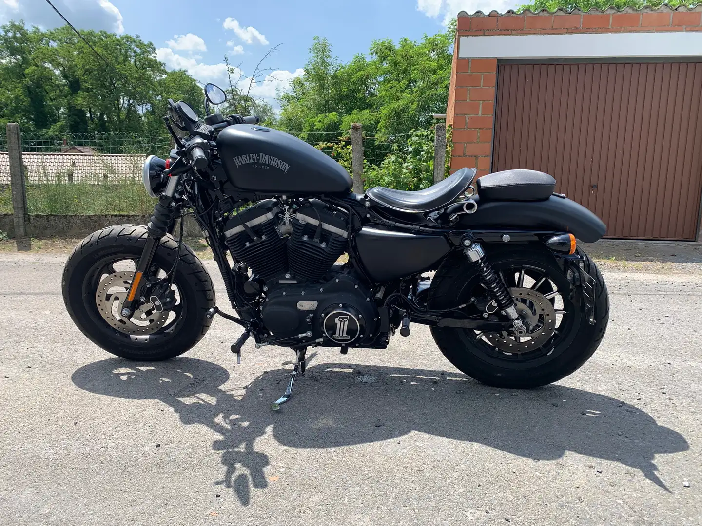 Harley-Davidson Iron 883 Černá - 1