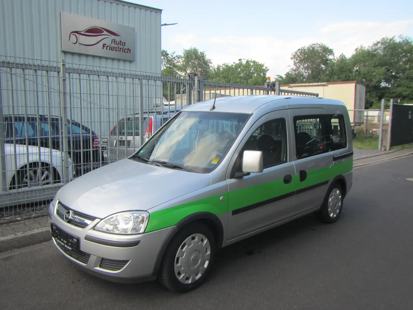 Opel Combo Edition Silber - 1