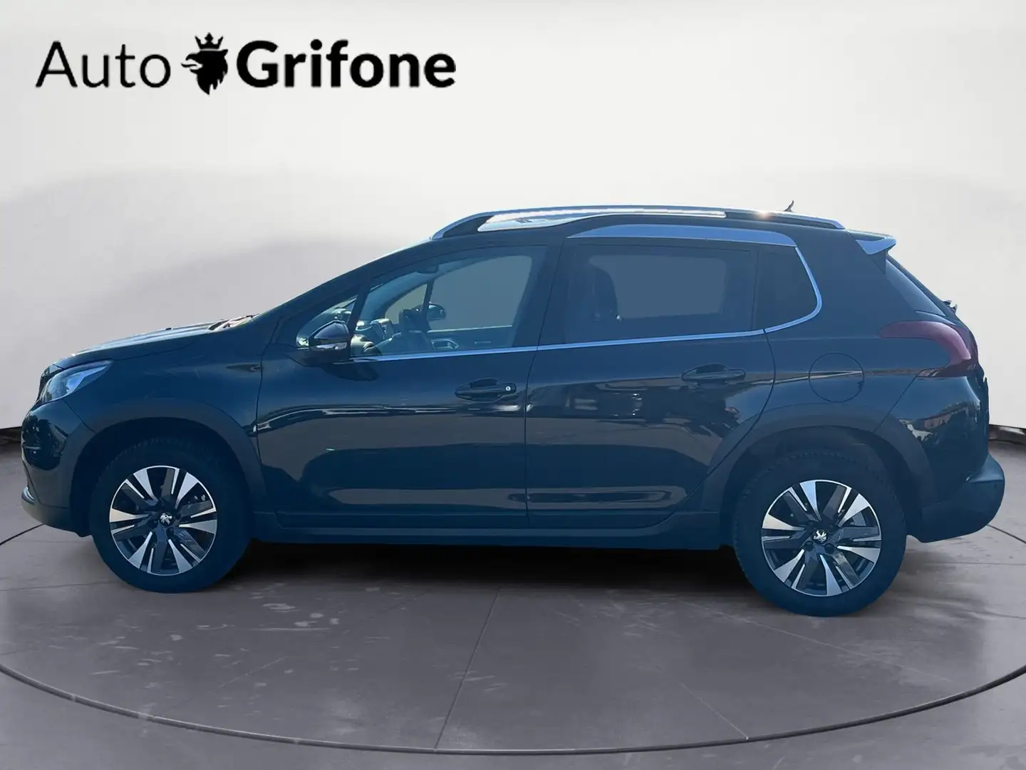 Peugeot 2008 PureTech 82 S&S Active Grau - 2
