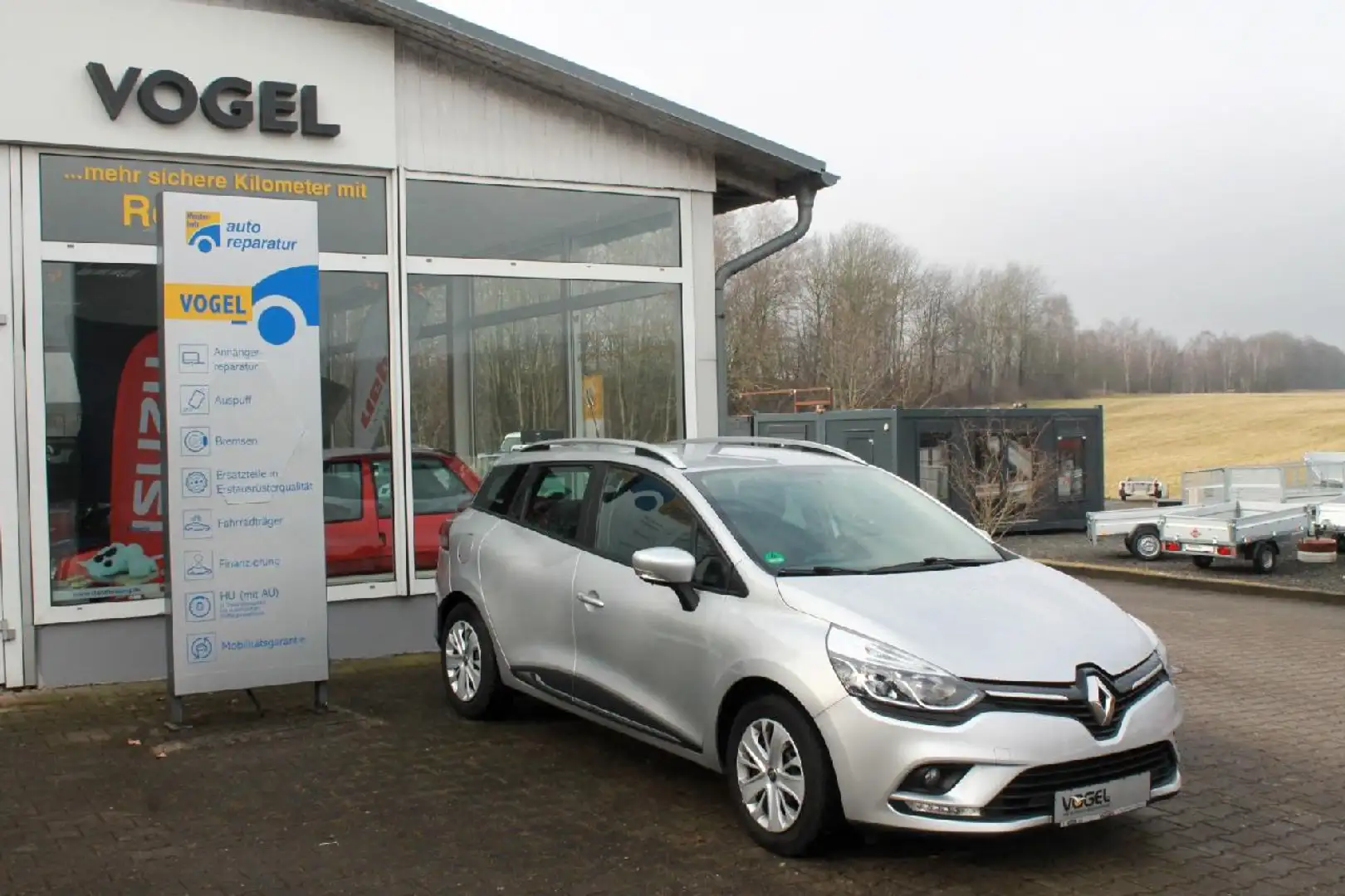 Renault Clio Business Edition Silver - 1