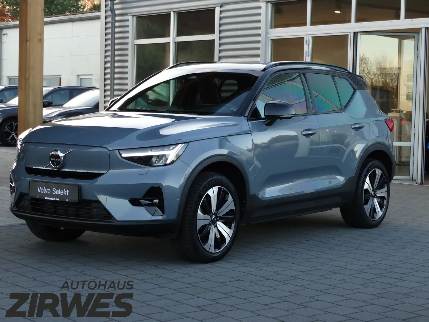 Volvo XC40 Ultimate Recharge Pure Electric 2WD Gris - 1