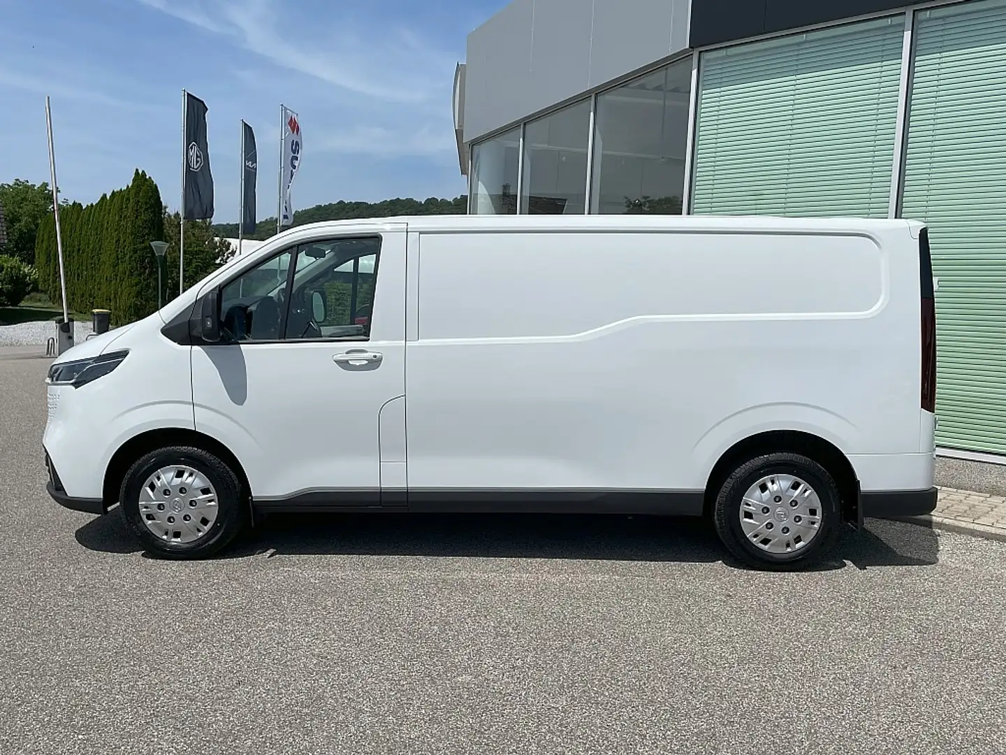 Maxus Deliver 7 L2H1 diesel  **22.490,- netto Blanco - 2