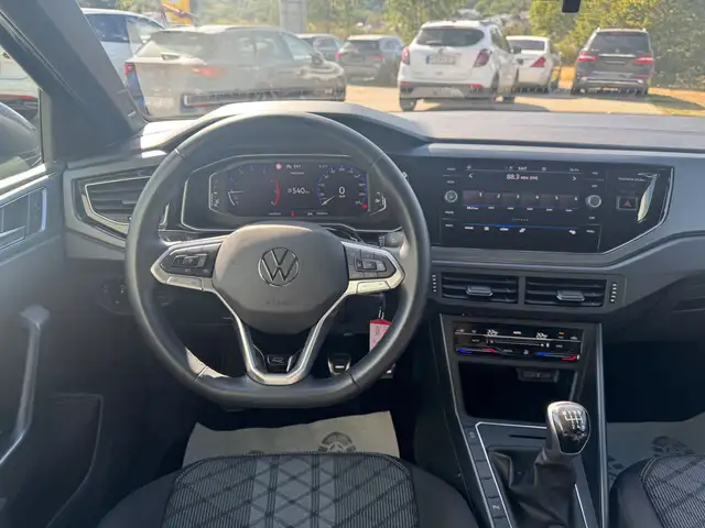 Volkswagen Taigo view 11