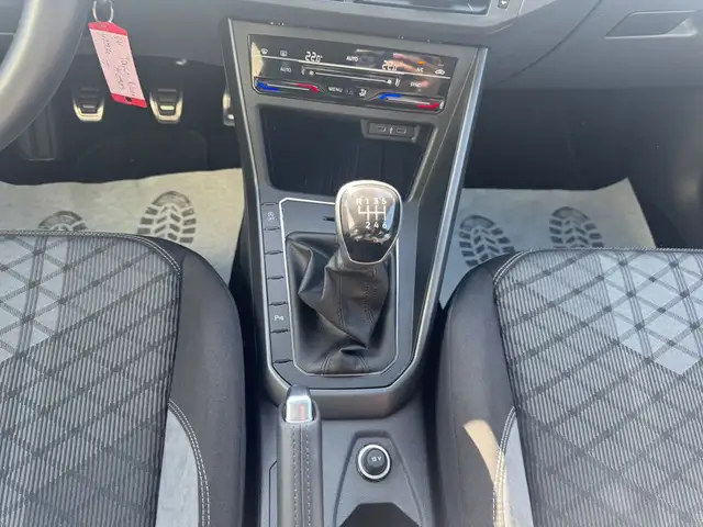 Volkswagen Taigo view 14