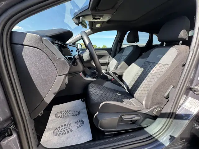 Volkswagen Taigo view 10