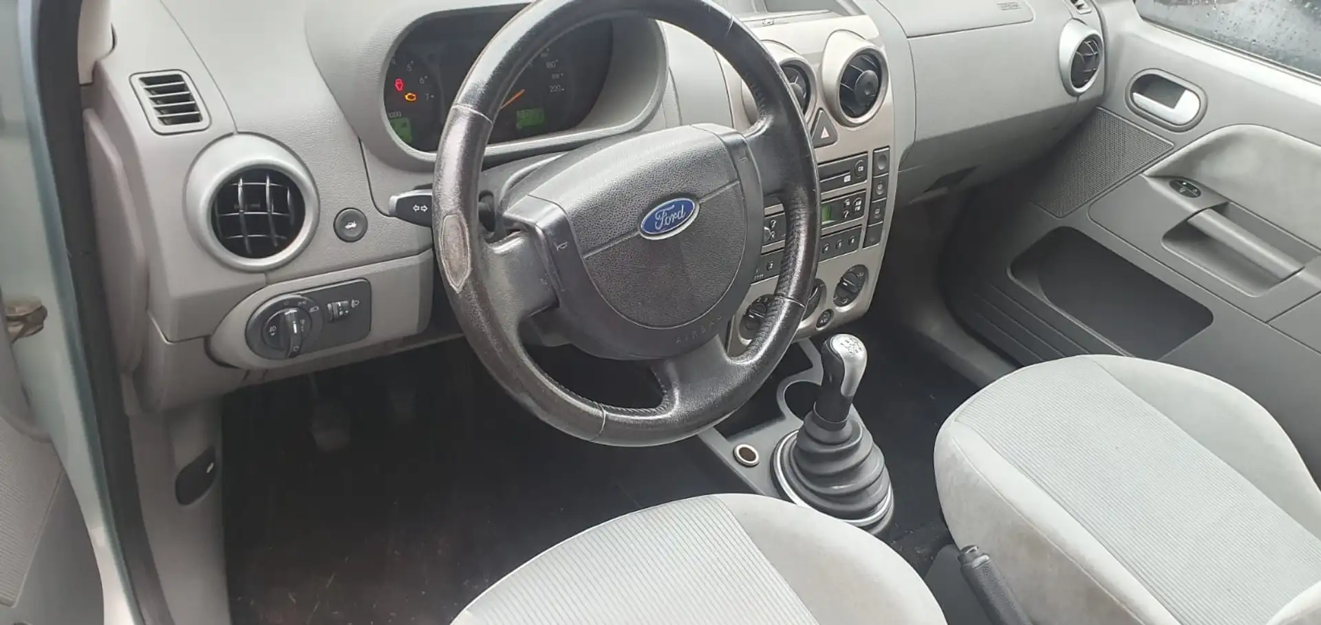 Ford Fusion Blau - 1