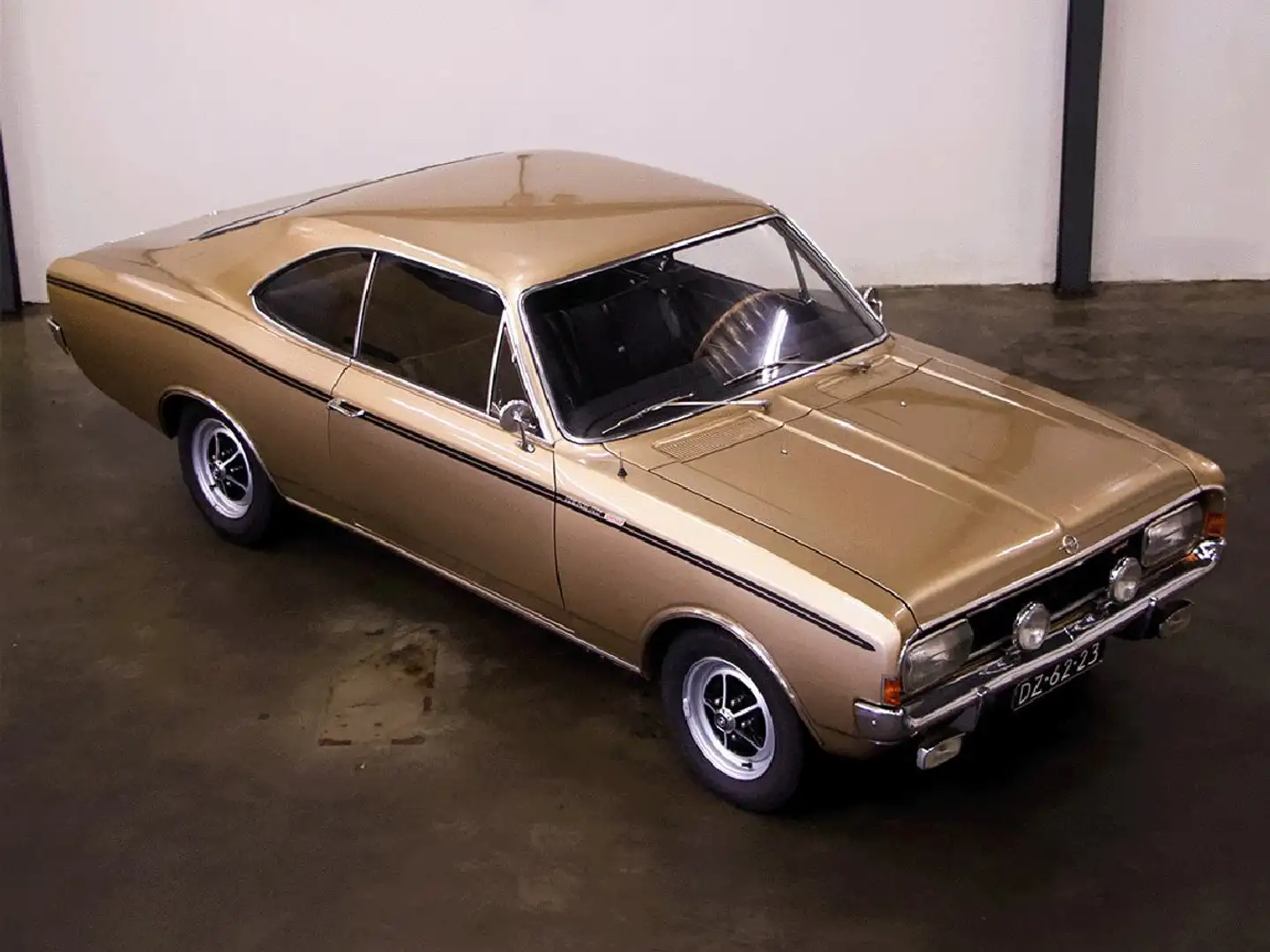 Opel Rekord C Coupe Sprint Bronce - 1