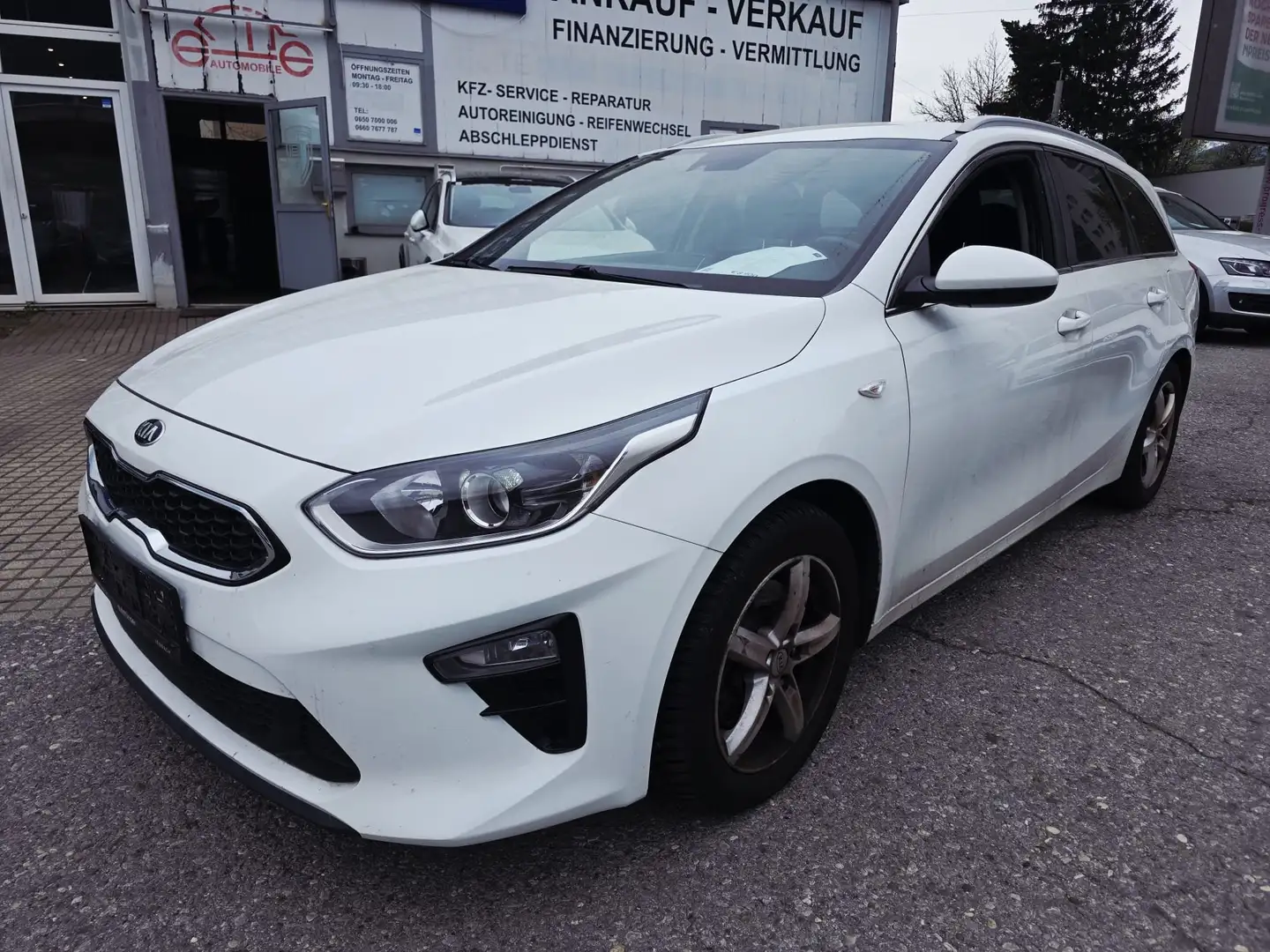 Kia Ceed SW / cee'd SW Vision Silber - 2
