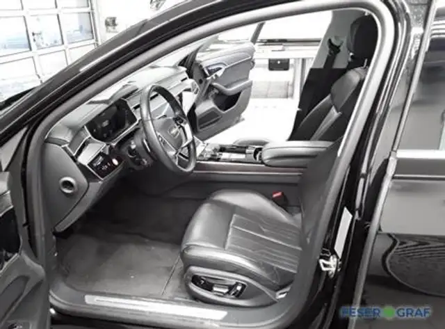 Audi A8 view 6