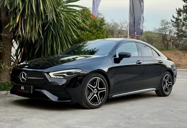 Mercedes-Benz CLA 200 7G-DCT