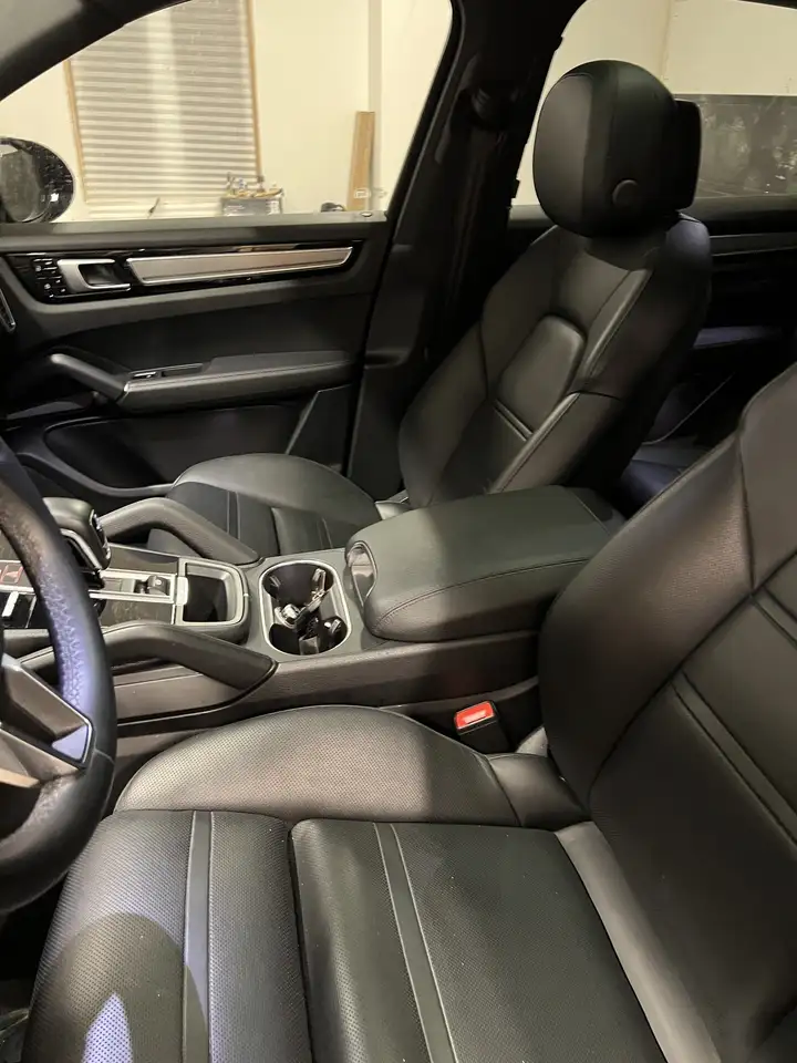 Porsche Cayenne снимка Porsche Cayenne