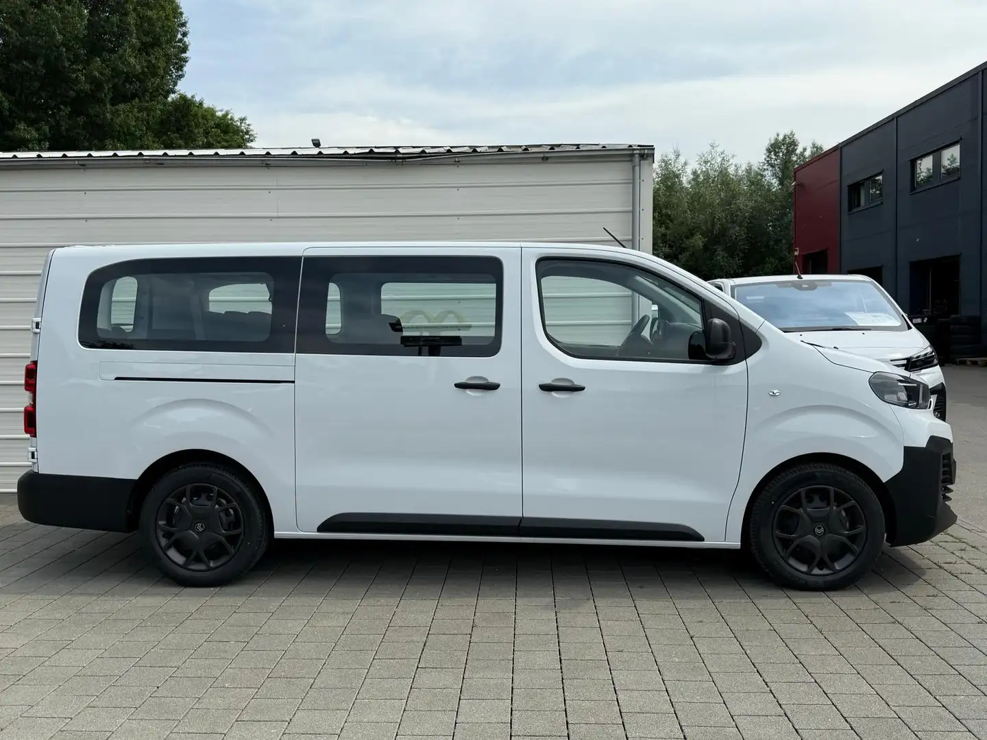 Citroen Jumpy Kombi L3 2.0 BlueHDi 180 AT8 9-Sitzer *LED*PDC*... Weiß - 2