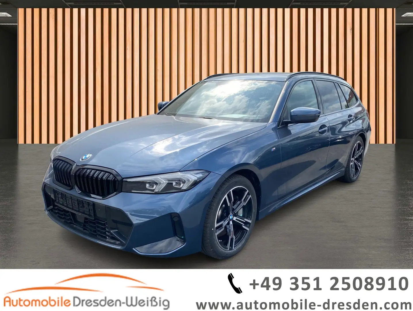 BMW 330 i Touring xDrive M Sport*ACC*HiFi*Kamera* Modrá - 1