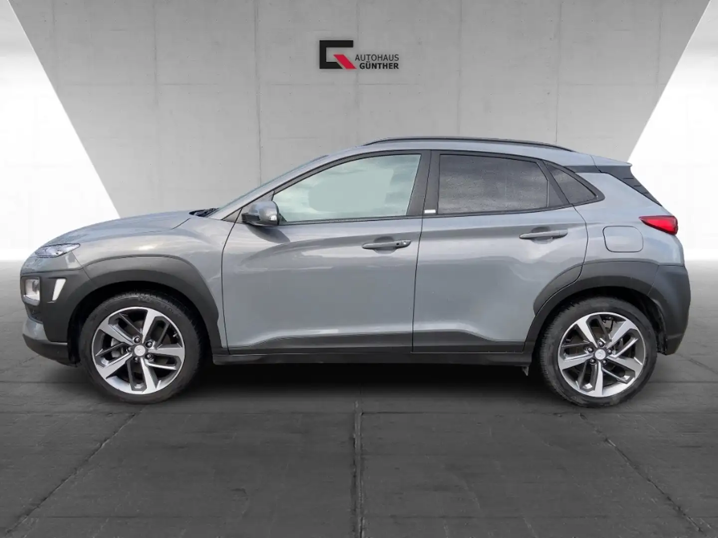 Hyundai KONA Advantage+ 1.0 2WD T-GDI Kamera SitzHzg. Glasd. Grijs - 2