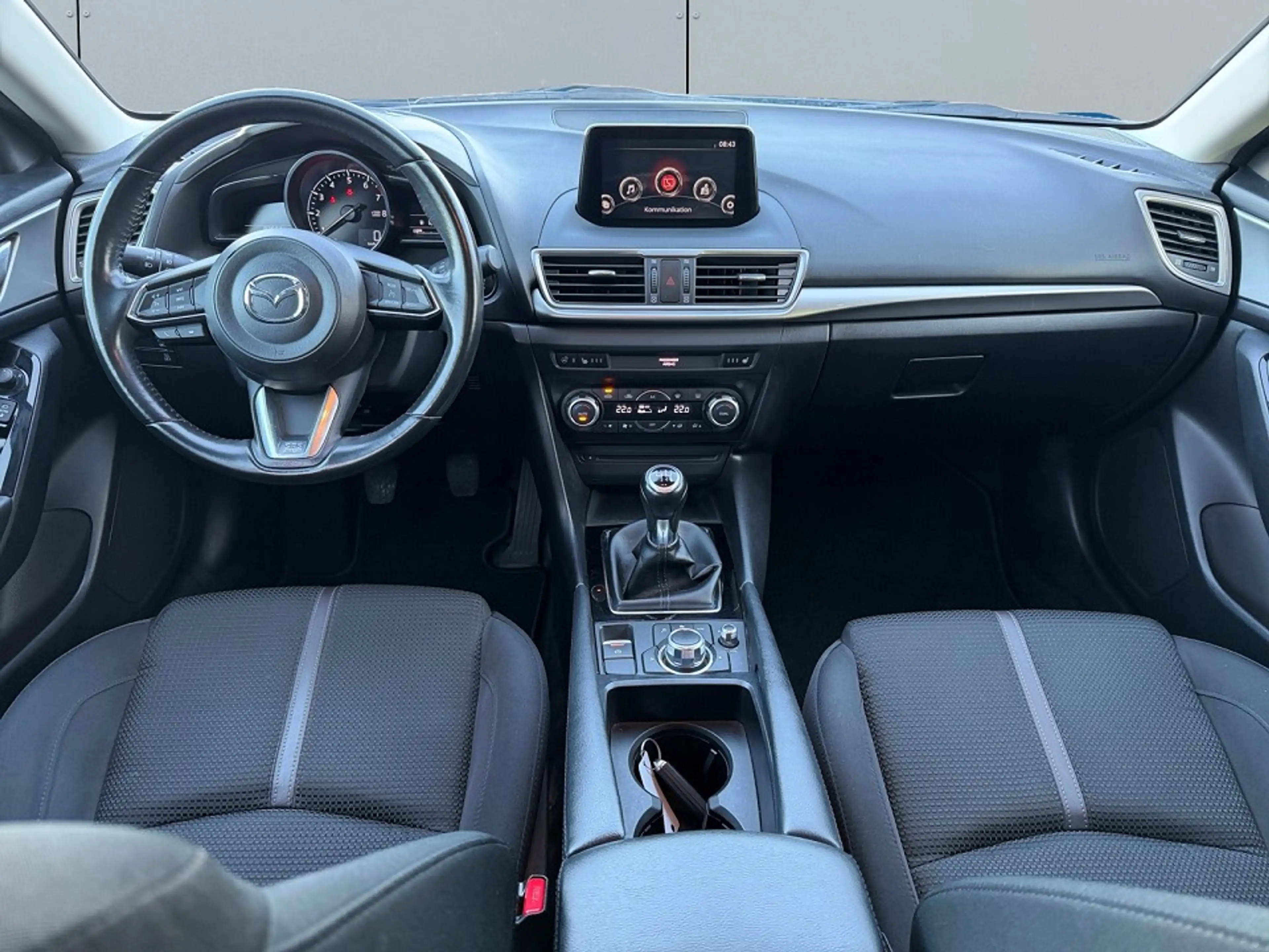 Mazda 3 SKYACTIV-G 120 Signature LED PDC — photo 12