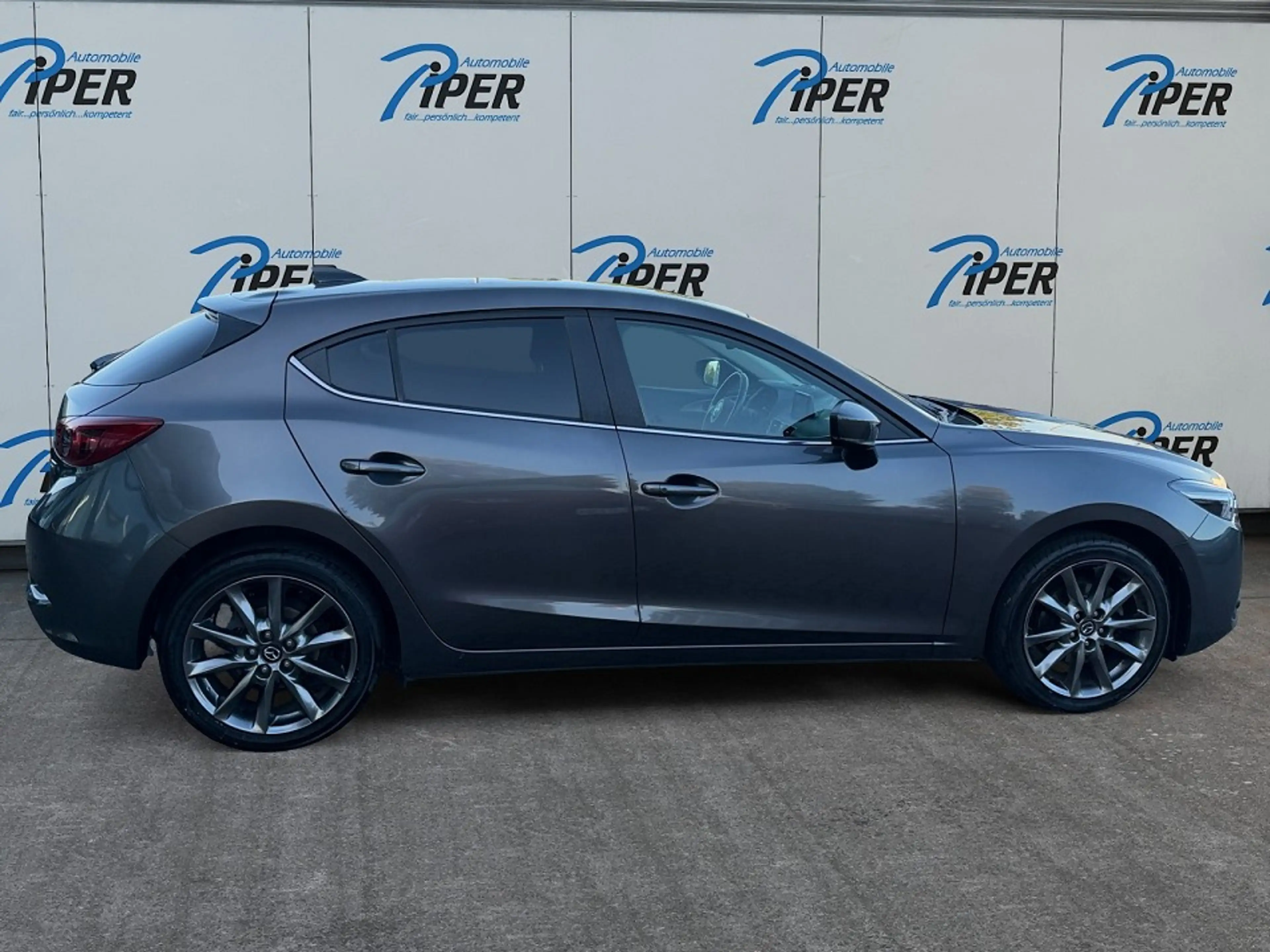 Mazda 3 SKYACTIV-G 120 Signature LED PDC — photo 6
