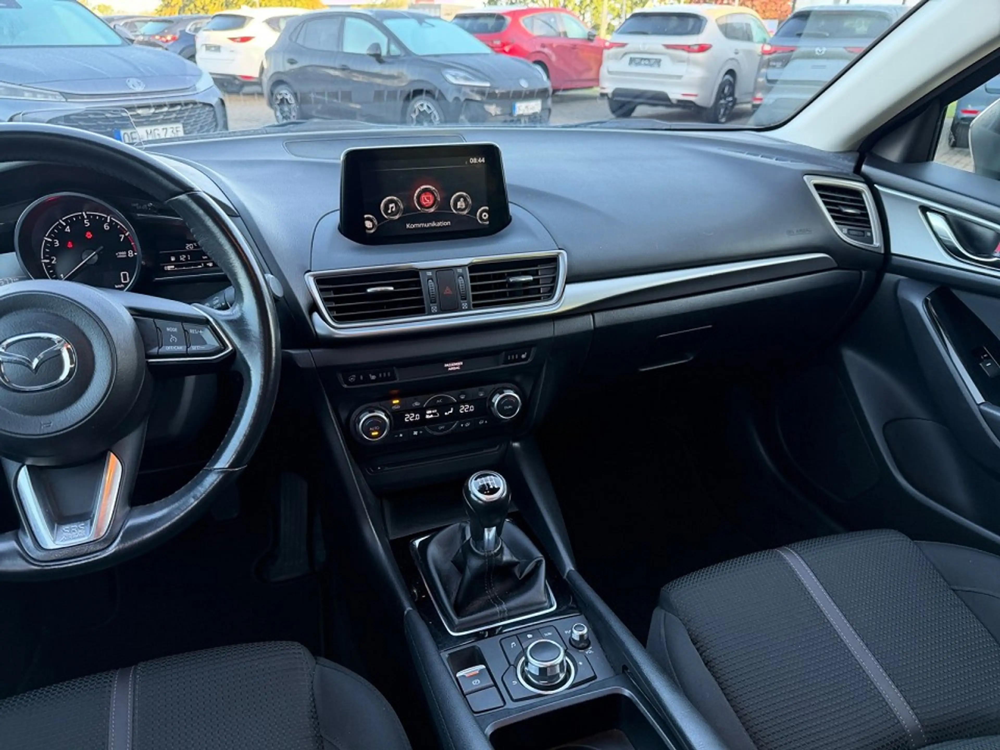 Mazda 3 SKYACTIV-G 120 Signature LED PDC — photo 15