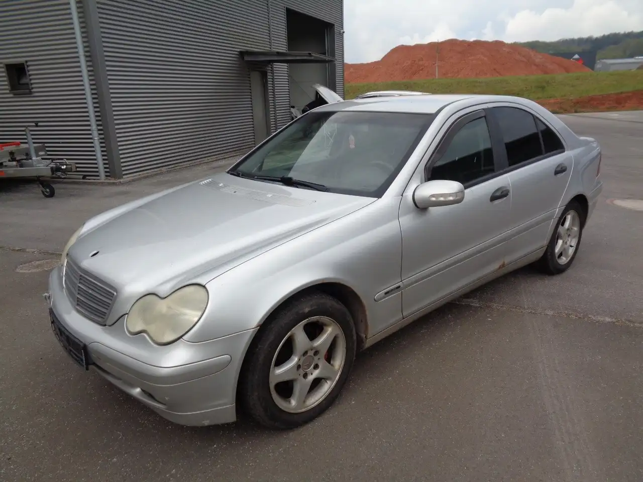 Mercedes-Benz C 200