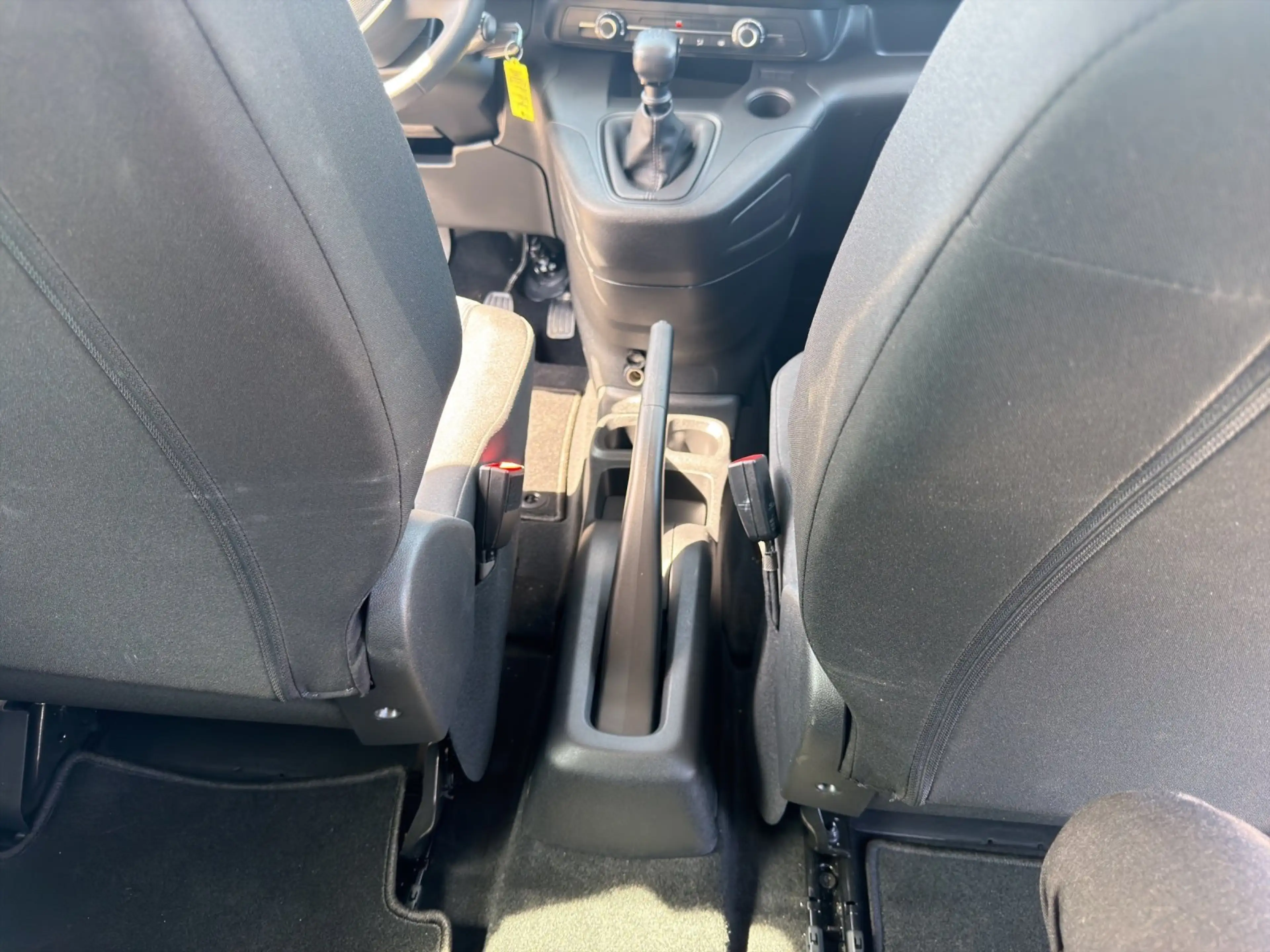 Peugeot Rifter Active Pack 1.2 PureTech 110 L1 S&S N1 — photo 15
