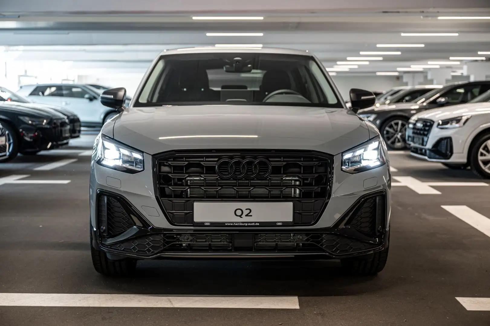 Audi Q2 35 TFSI S line S tronic NAV/MATRIX/LM19/ACC Grau - 2