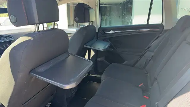 Volkswagen Tiguan view 13