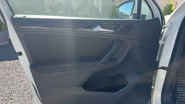 Volkswagen Tiguan view 7