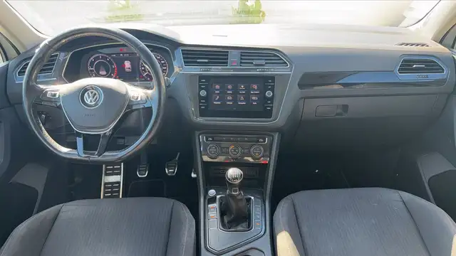 Volkswagen Tiguan view 11
