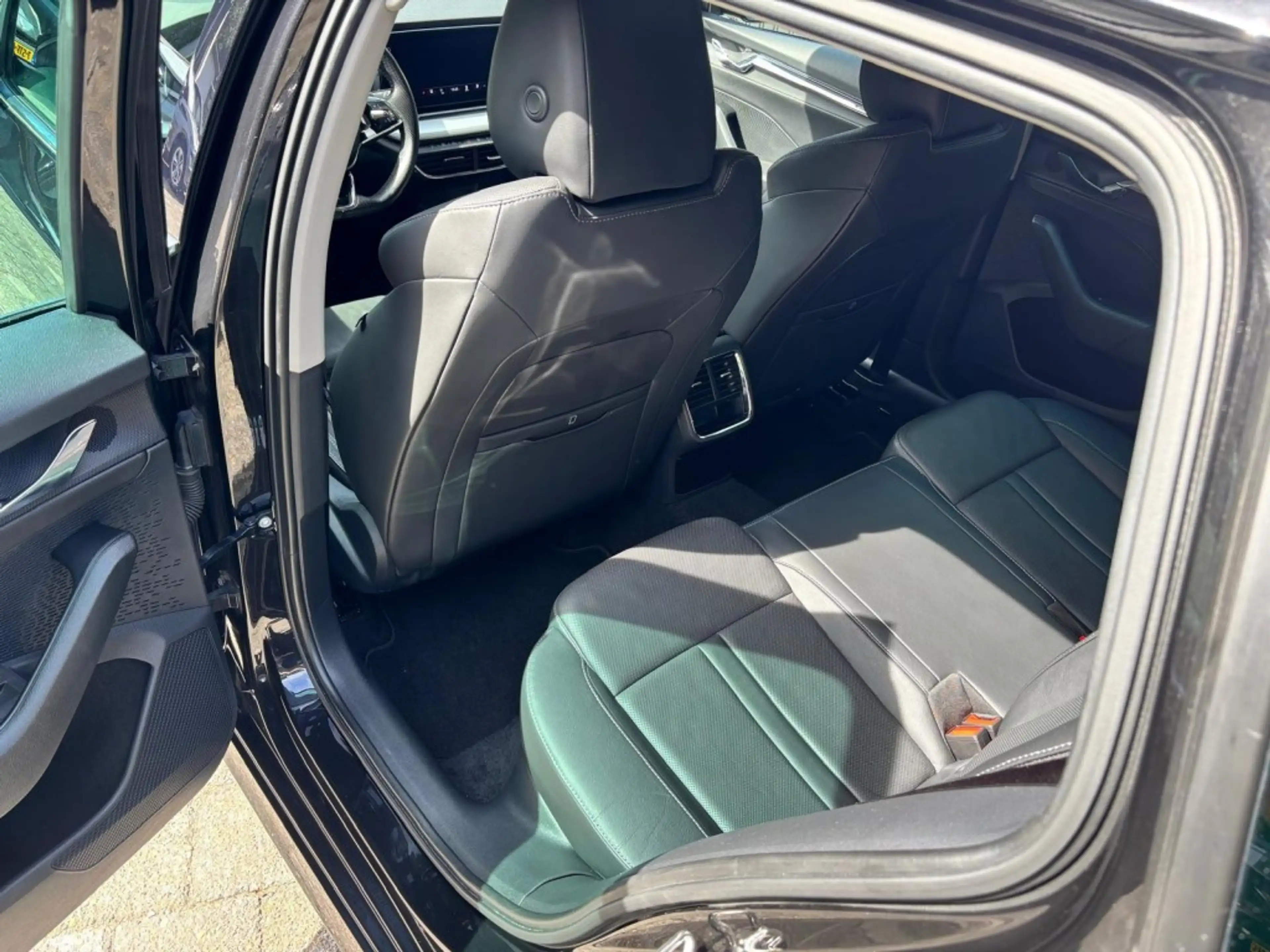 Skoda Octavia 1.4 TSI IV BNSEDPLUS**DAB//massagestoel//leer//hea — photo 9