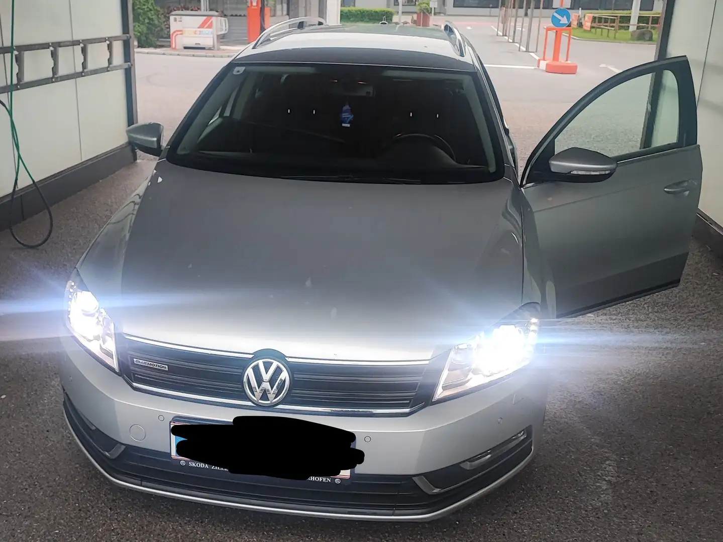 Volkswagen Passat Comfortline Silber - 1