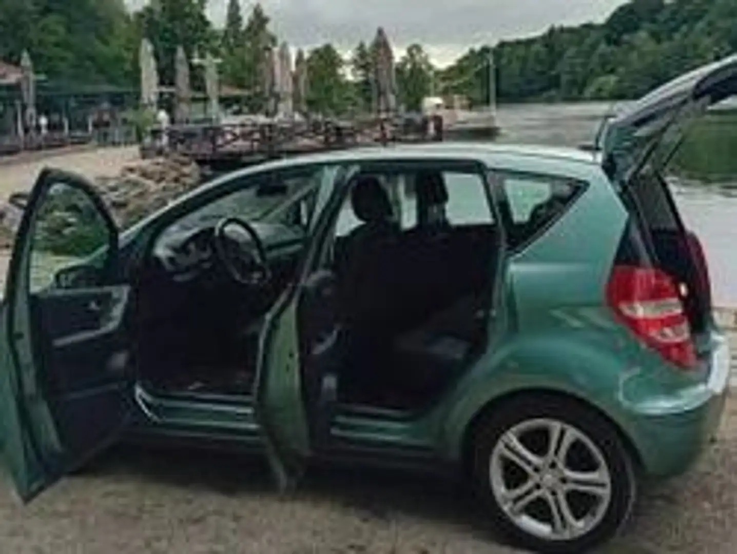 Mercedes-Benz A 150 A 150 Classic Vert - 2