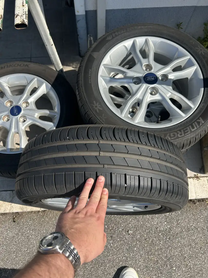 Ford Fiesta 5p 1.2 16v Titanium c/esp 82cv E5 Weiß - 2