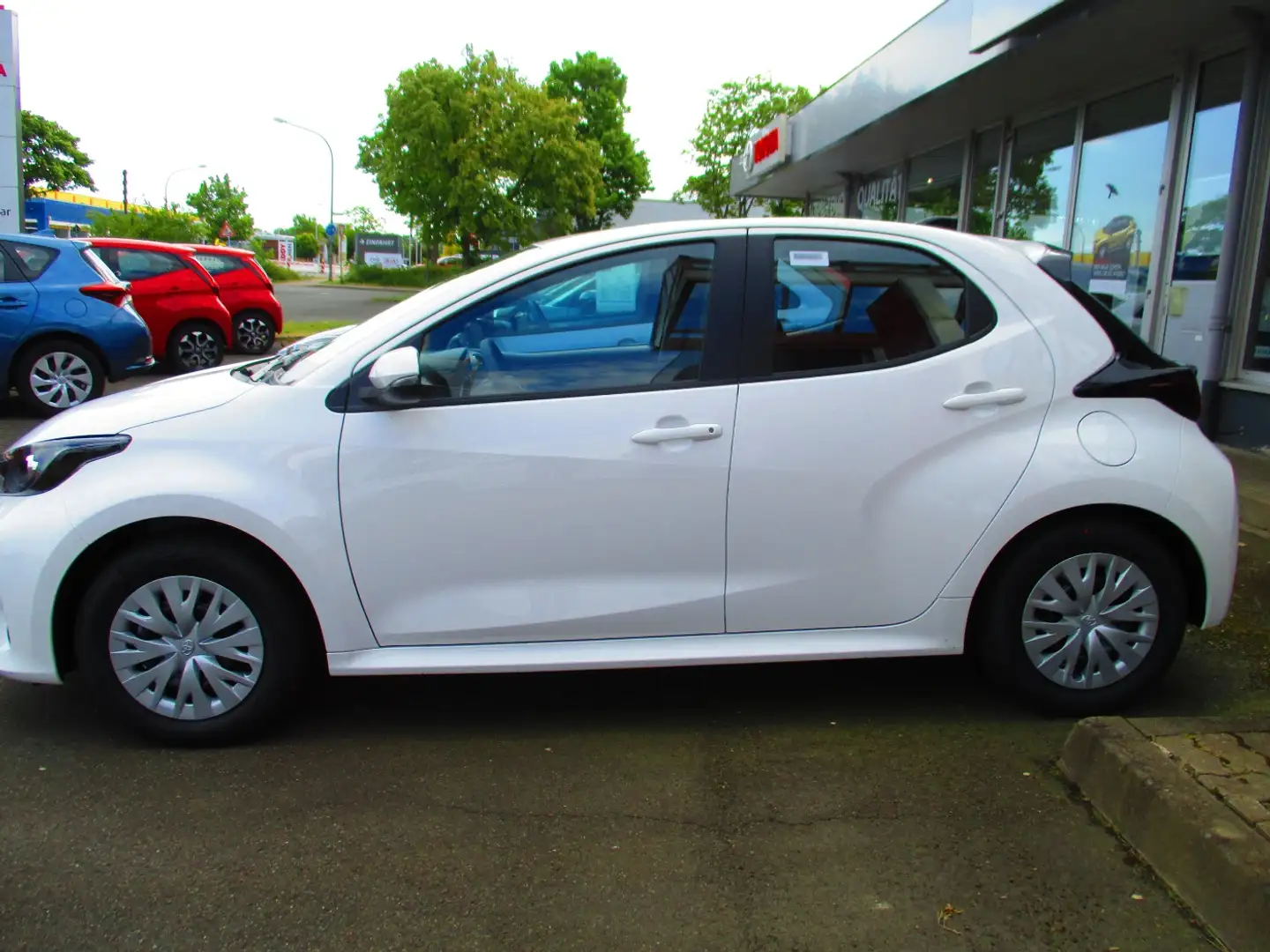 Toyota Yaris 1.5l Hybrid Comfort Kamera, BT, FLA Blanc - 2