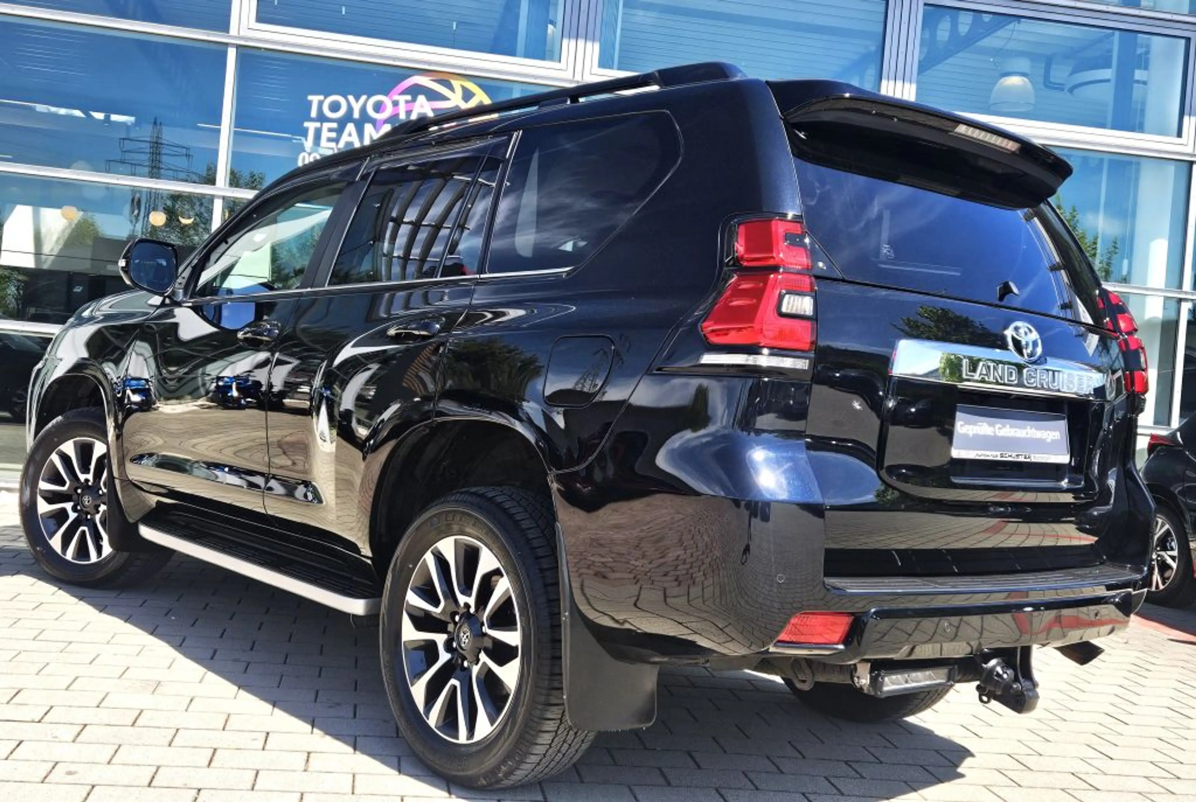Toyota Land Cruiser 2.8 D-4D Automatik Executive — photo 4