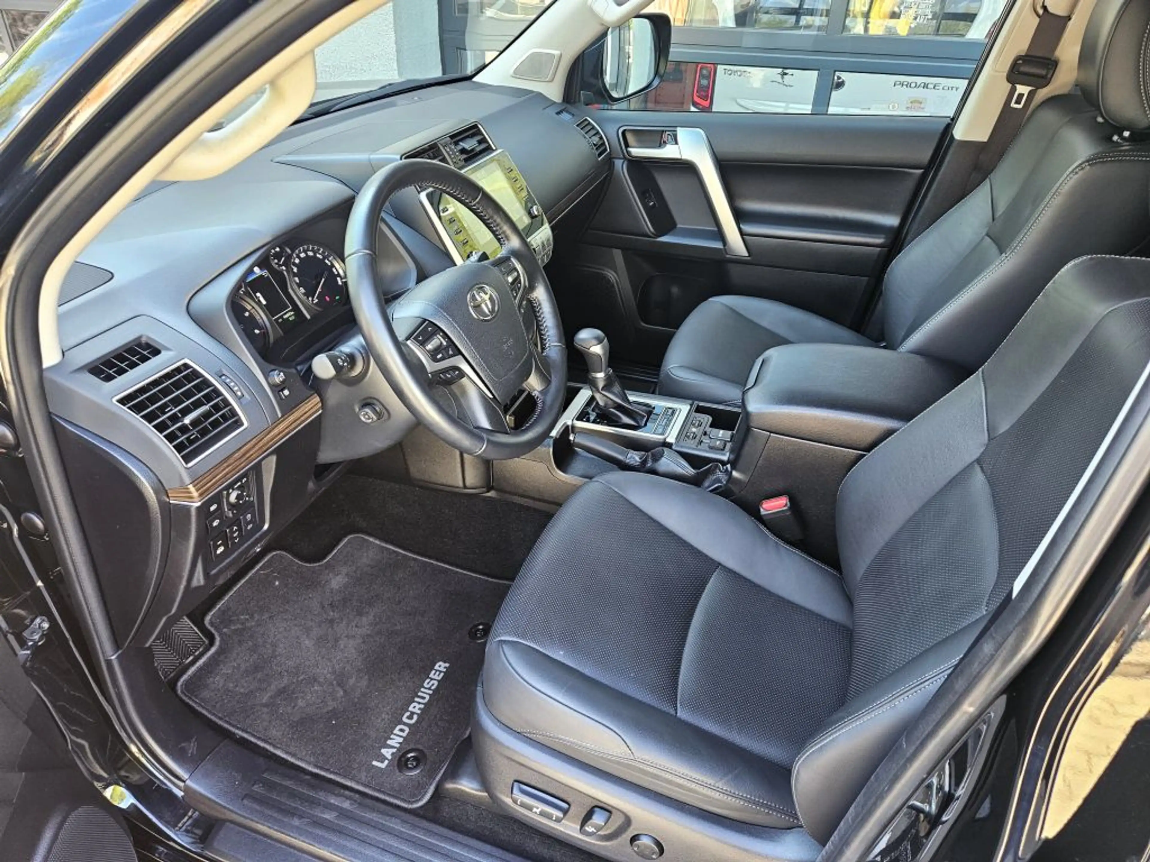 Toyota Land Cruiser 2.8 D-4D Automatik Executive — photo 5