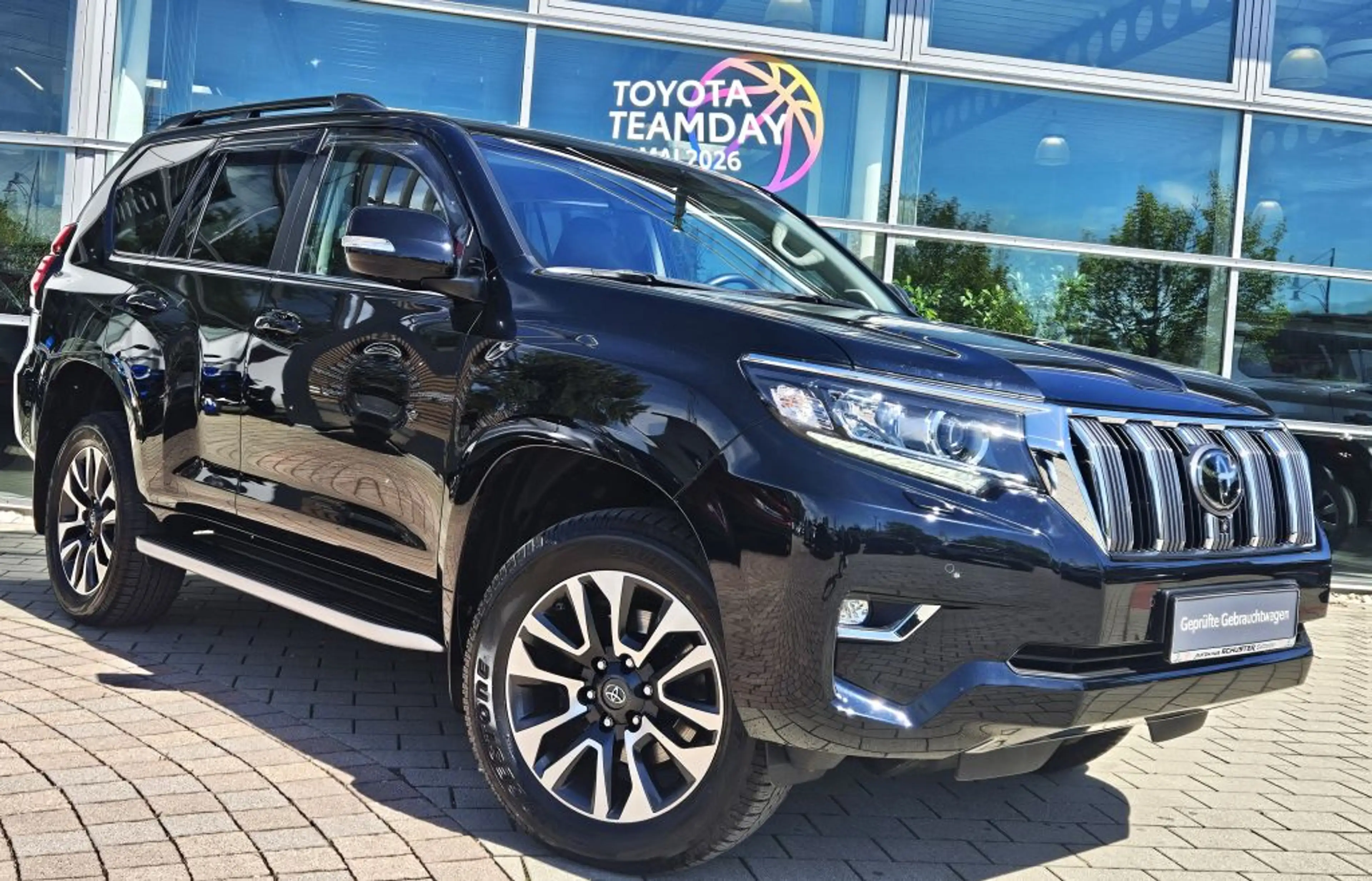 Toyota Land Cruiser 2.8 D-4D Automatik Executive — photo 2