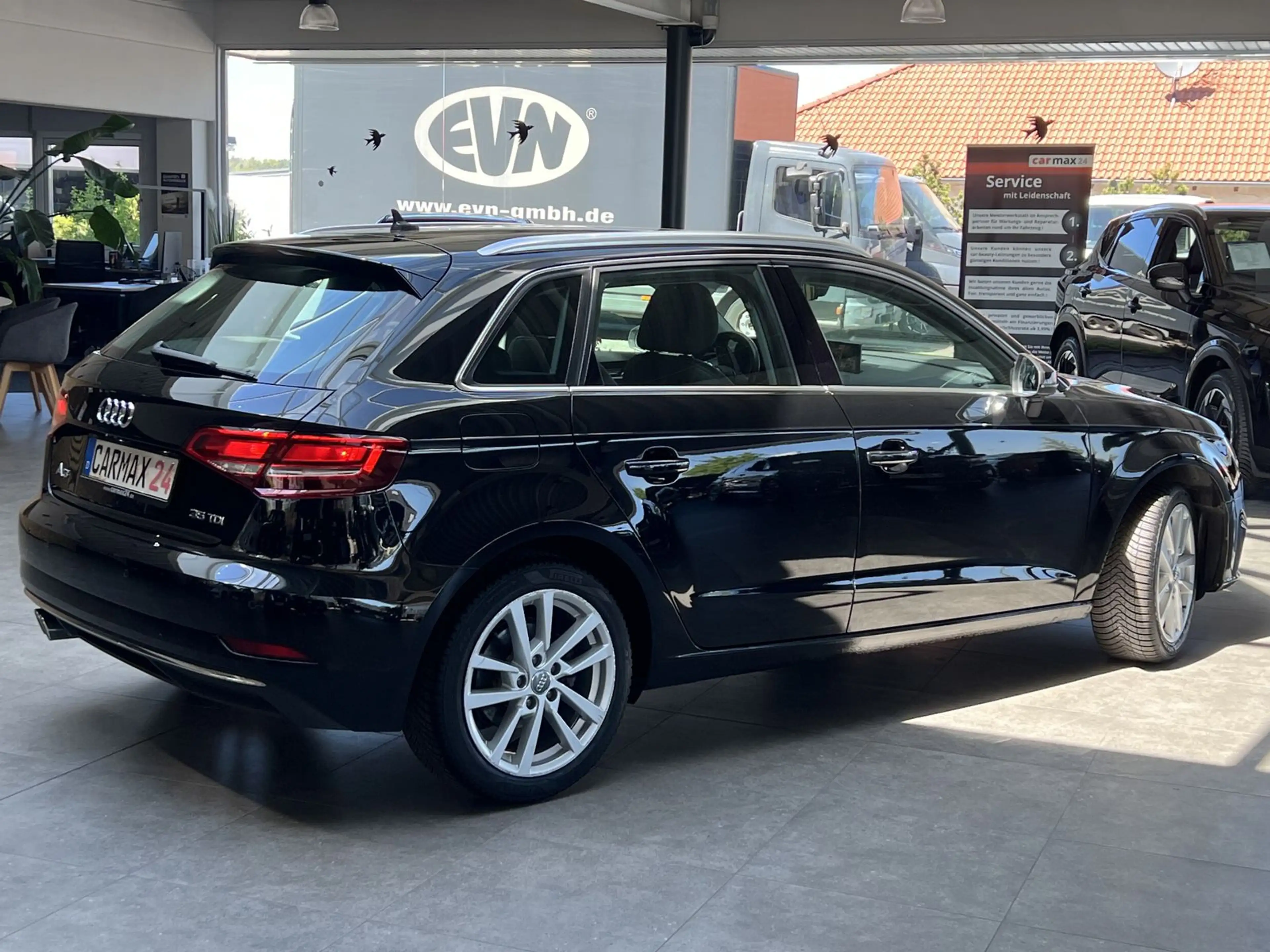 Audi A3 35 TDI design S-tronic Leder Navi Led PDC — photo 5