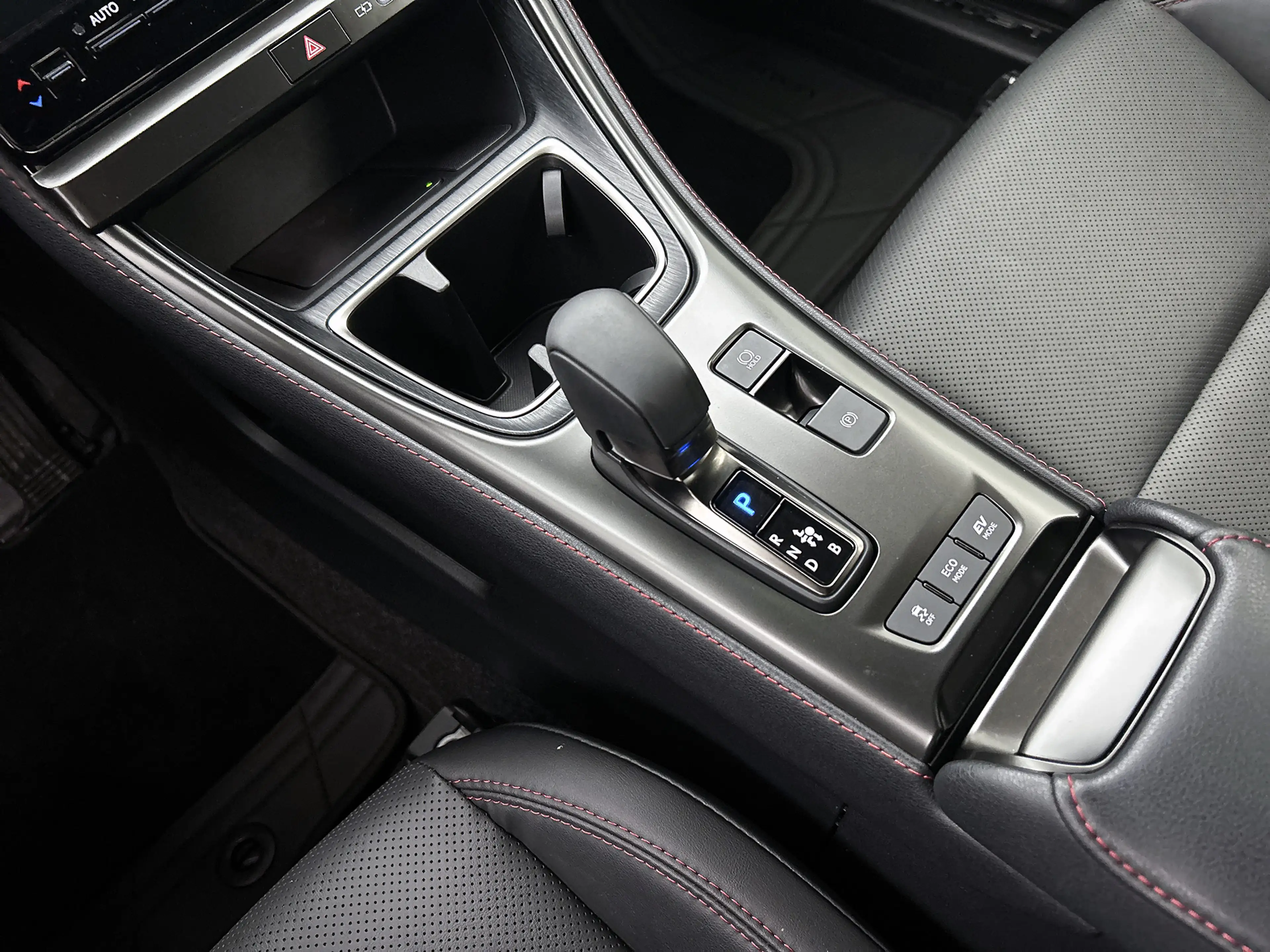 Lexus LBX Elegant 2WD | Tech Pack | — photo 11