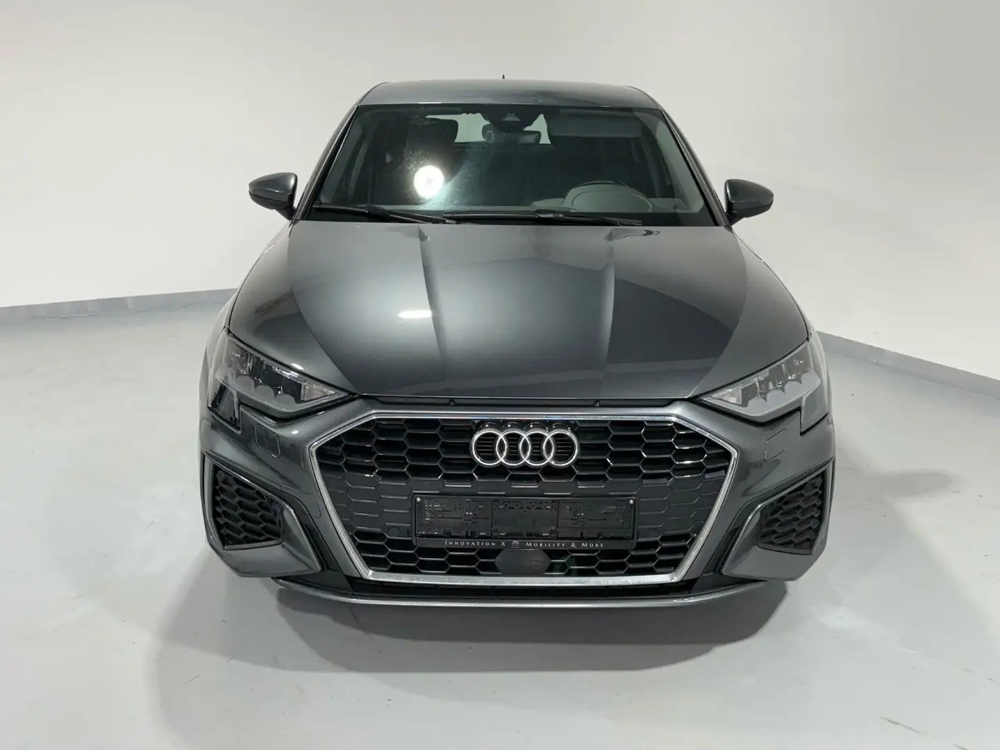 Audi A3 Sportback 35 TDI S line CAM-SHZ-NAVI Gris - 2