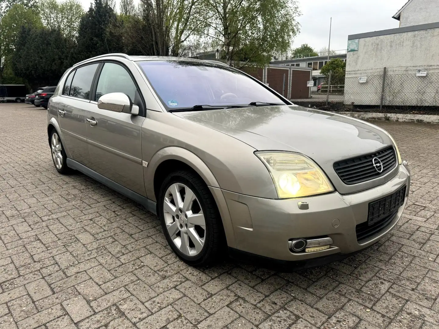 Opel Signum Opel Signum"AUTOMATIK, NEU TÜV,LEDER,AHK,NAVI" Grau - 2