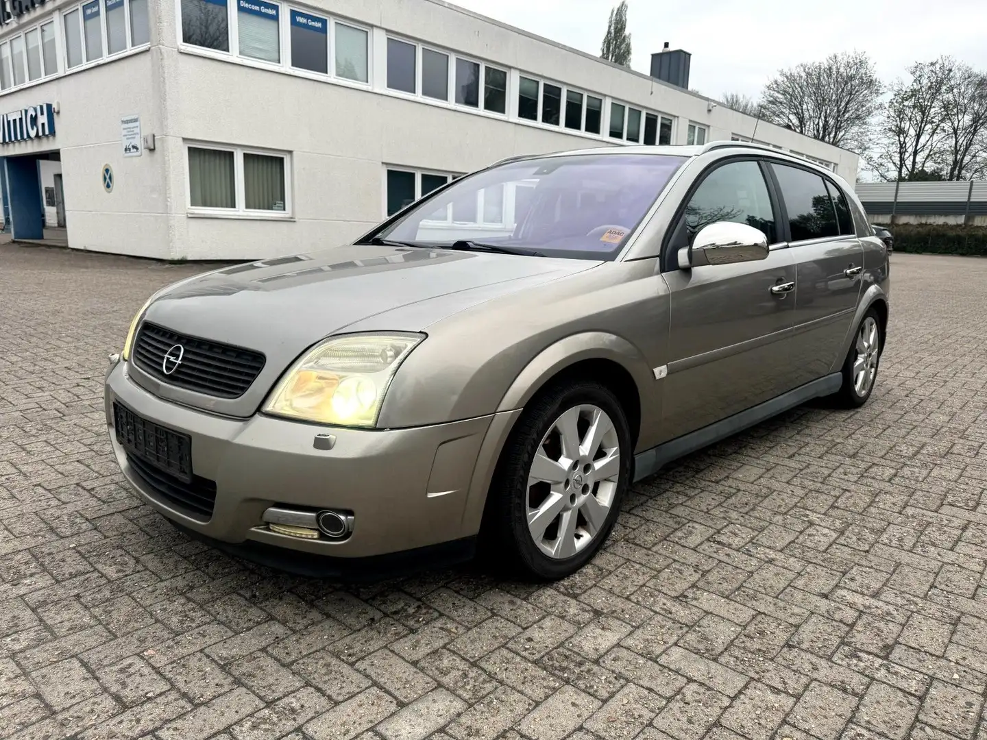 Opel Signum Opel Signum"AUTOMATIK, NEU TÜV,LEDER,AHK,NAVI" Grau - 1