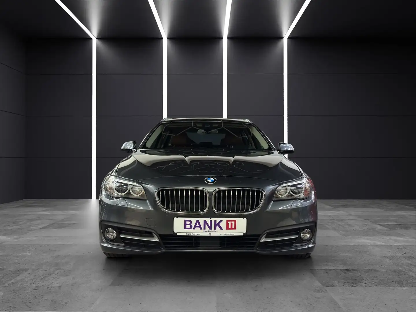 BMW 530 d xDrive F11 Aut.AHK H&K HUD PDC Kamera Grijs - 2