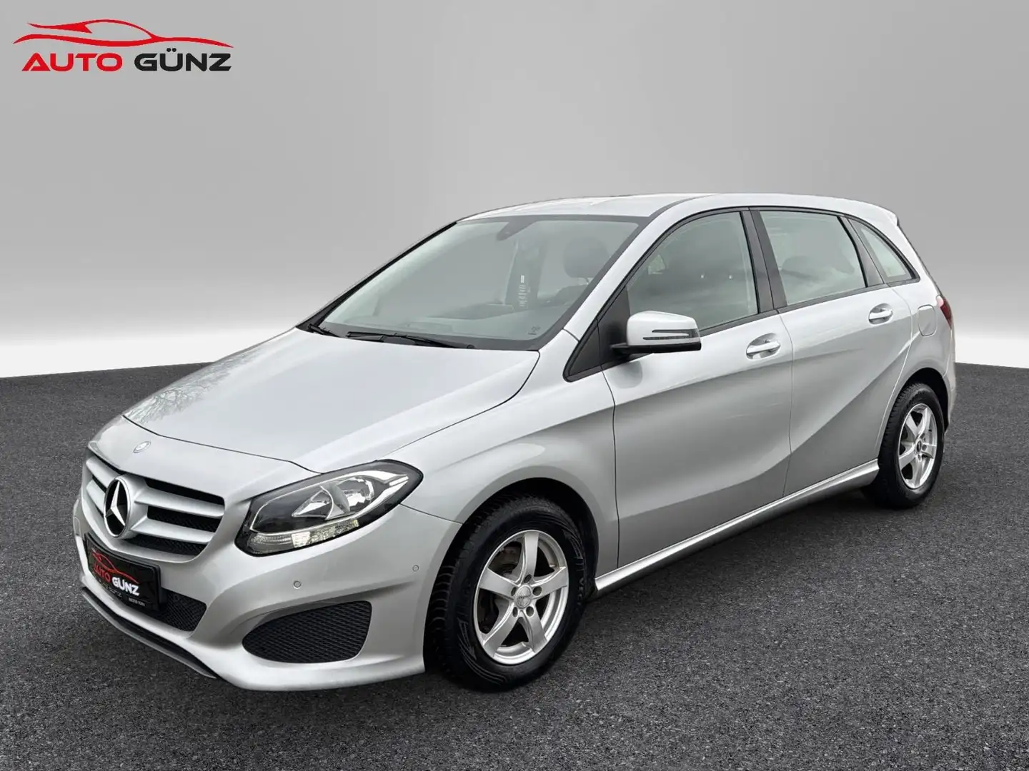 Mercedes-Benz B 180 BlueEfficiency *Navi-SHZ-PDC* Silber - 1