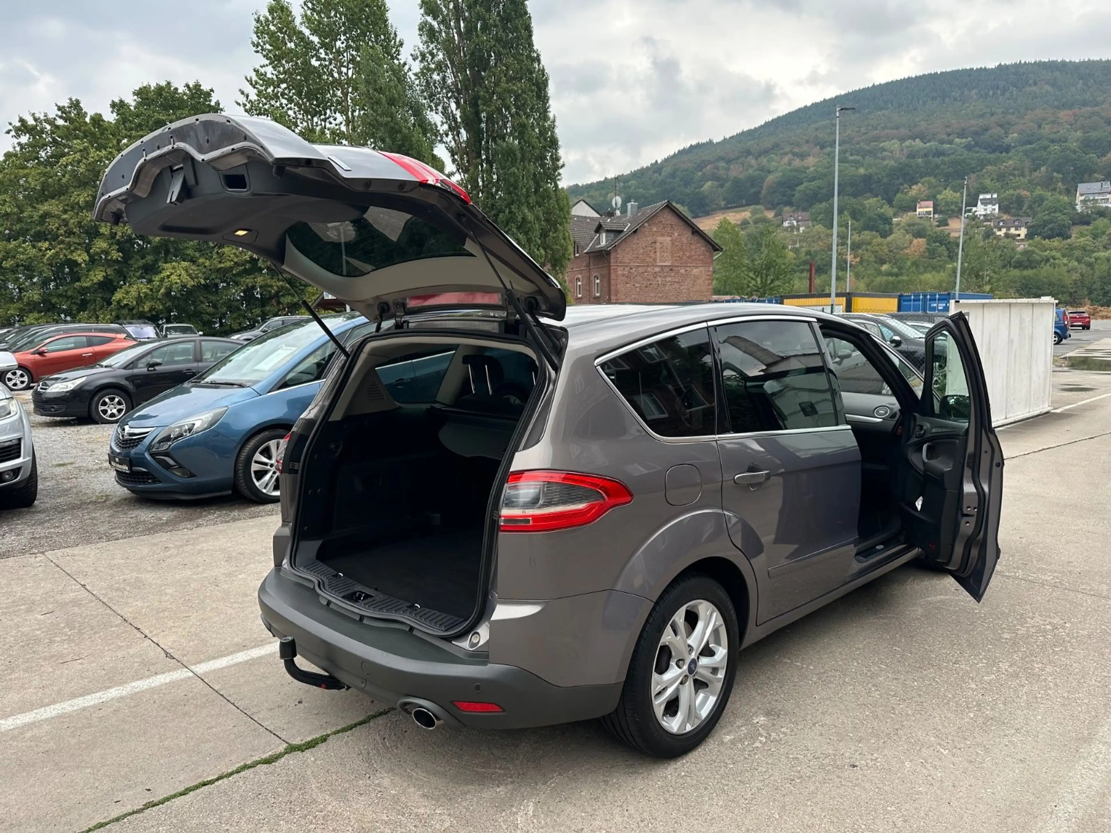 Ford S-Max S-MAX 2.0 Titanium/Automatik/Navi/Panorama/AHK — photo 8