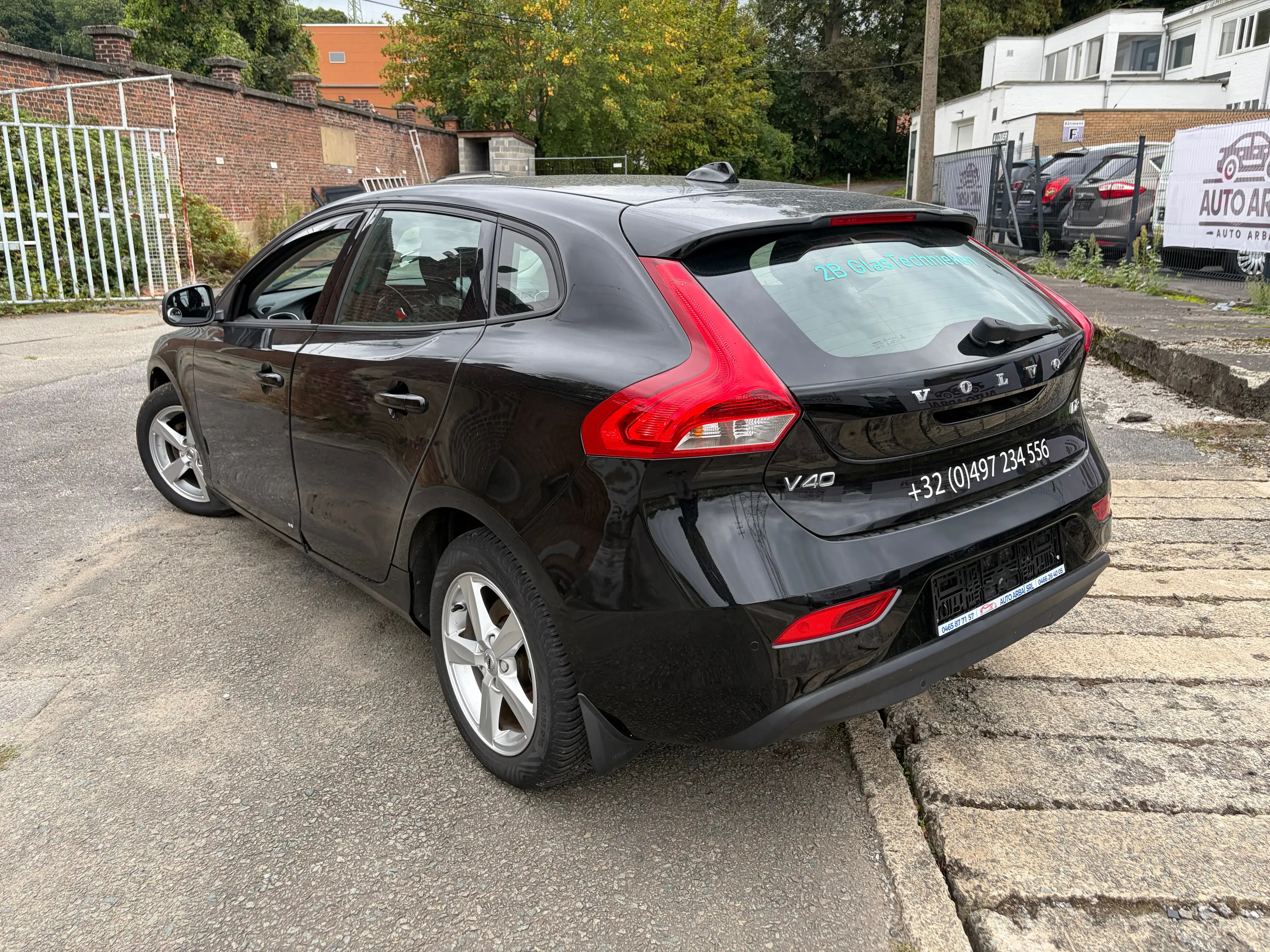 Volvo V40 V40 2.0 D2 Black Edition AdBlue (EU6d-TEMP) — photo 3