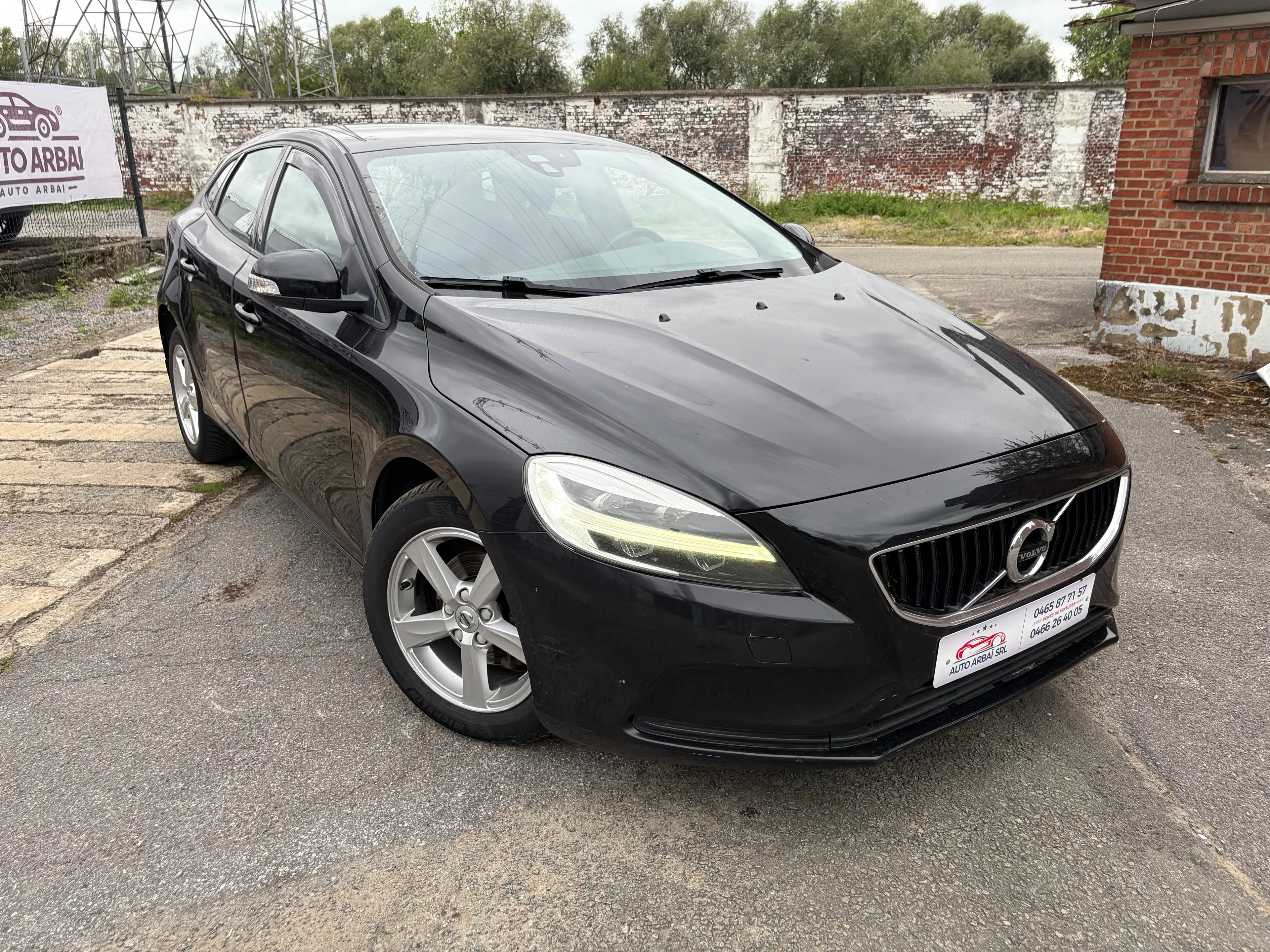 Volvo V40 V40 2.0 D2 Black Edition AdBlue (EU6d-TEMP) — photo 2
