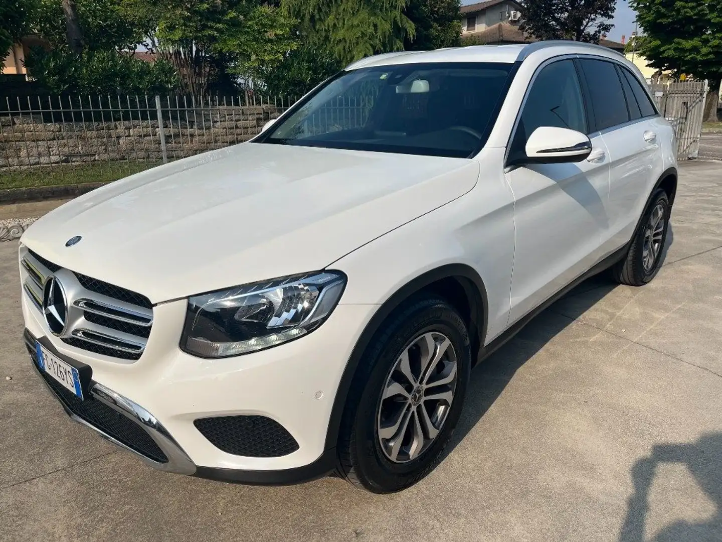 Mercedes-Benz GLC 220 d 4Matic Sport NAVIGATORE SENSORI PARK Weiß - 1